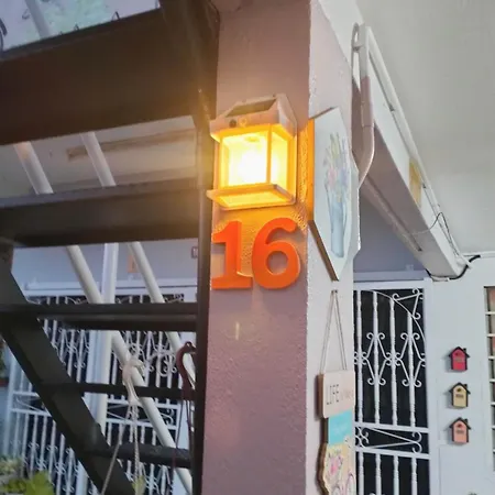 阳台民宿 16 Terrace Kluang Bagian luar foto