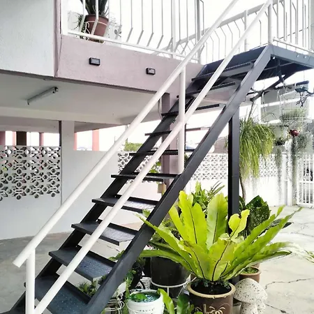 阳台民宿 16 Terrace Kluang Bagian luar foto