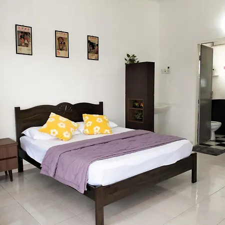 阳台民宿 16 Terrace Kluang Bagian luar foto