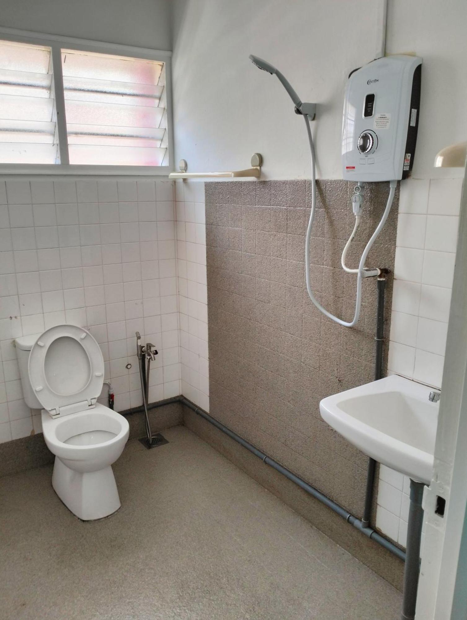 阳台民宿 16 Terrace Homestay Kluang